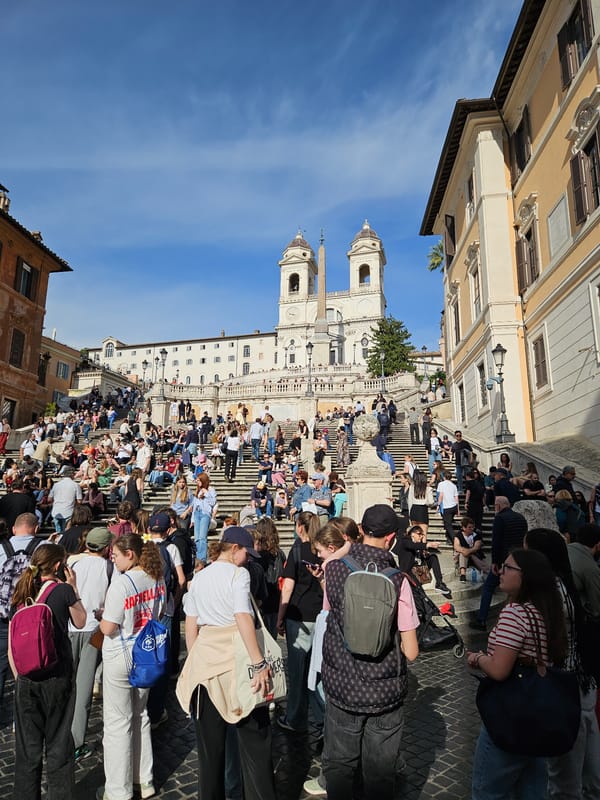 Tourist crowds observed at Roman landmarks near Spanish Steps