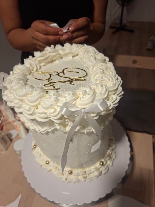 60th Birthday Cake Decorated in Madrid Evening