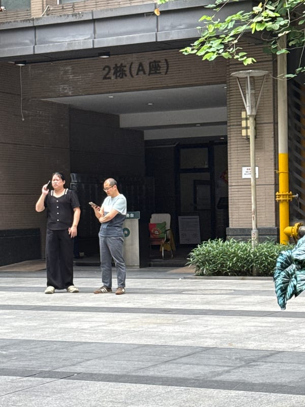 Morning street life documented across Haizhu District, Guangzhou