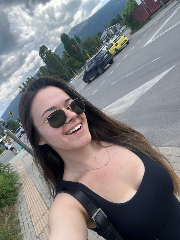 Woman documents Sofia visit with selfies, zoo visit