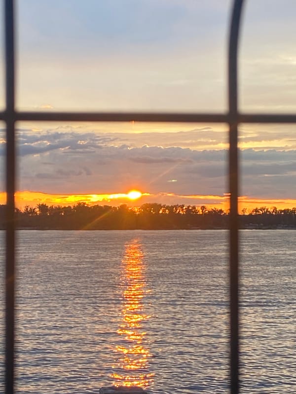 Volga River sunset watched from the Novokuybyshevsk bank