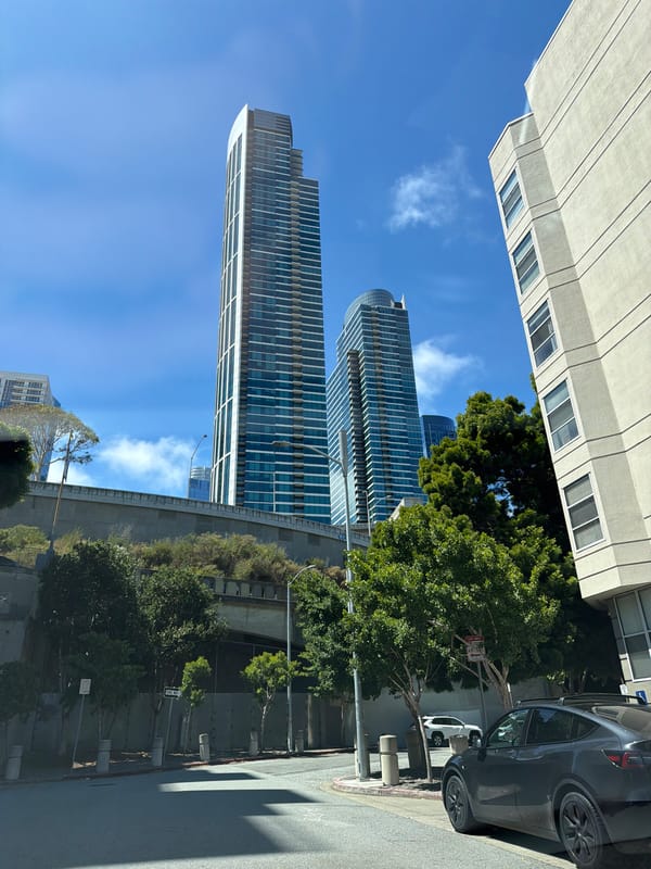 Sunny afternoon street scenes from downtown San Francisco