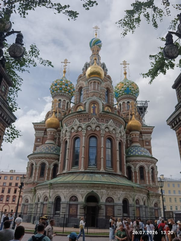 A quiet Sunday morning around Saint Petersburg's canals and landmarks