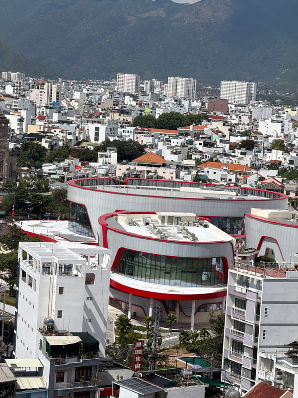 Witness documents panoramic views of Nha Trang cityscape over hour