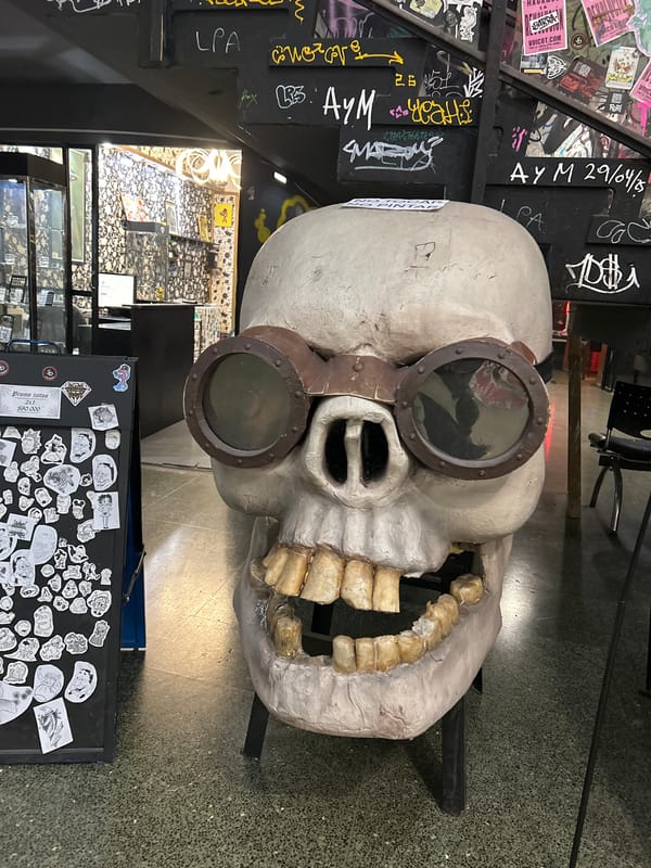 Body jewelry store displays documented in Buenos Aires