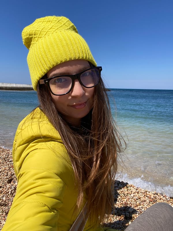 Clear morning documented at Sevastopol beach by multiple witnesses
