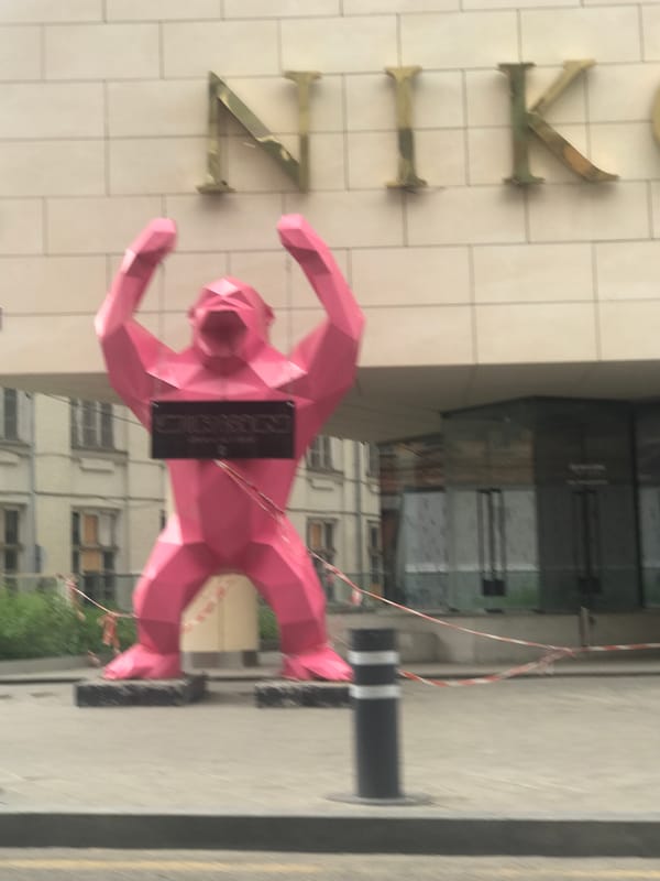 Street scenes and public statues documented in Kharkiv