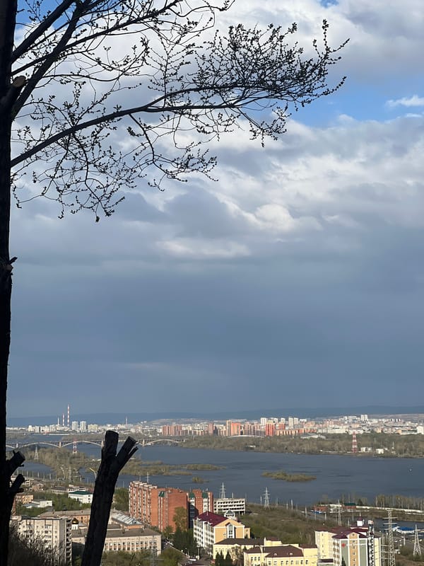 Spring views captured overlooking Yenisei River in Krasnoyarsk