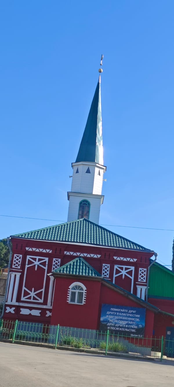 Khvalynsk Mosque photographed multiple times in clear weather