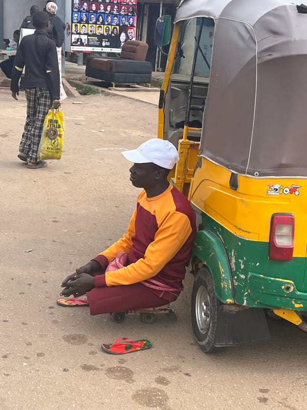Street life and loose dogs in Gura Top and Jos, Nigeria