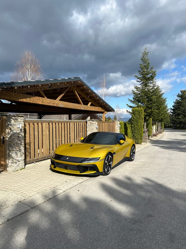 Yellow sports car and golfer spotted in Razlog, Bulgaria