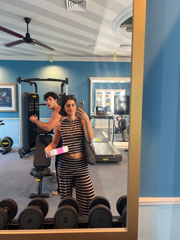 Evening workout session documented at Santa Eulària gym