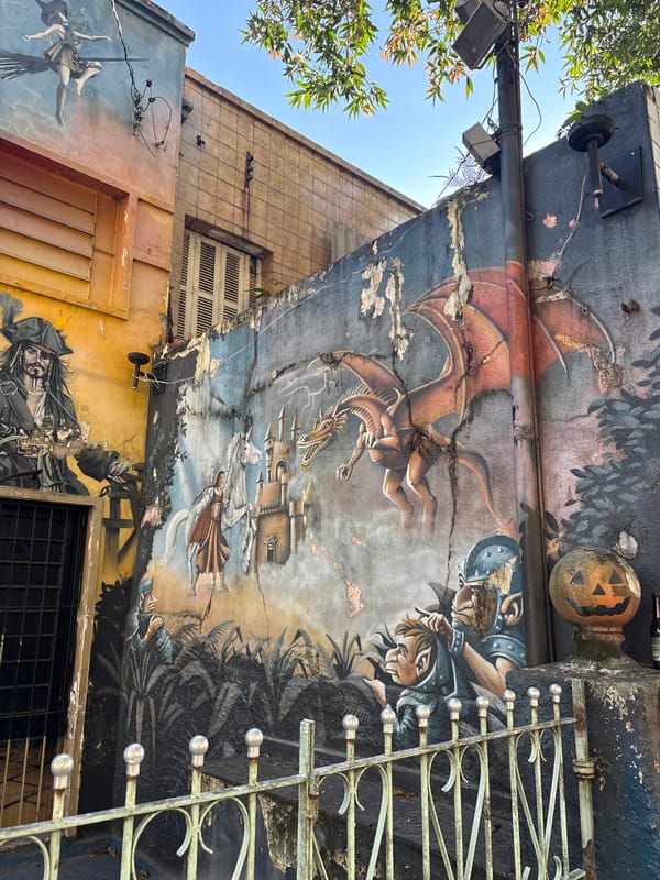 Street art, architecture, and everyday movement in São Paulo