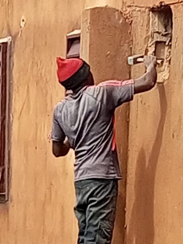 Morning activity across Tempure's streets and construction sites