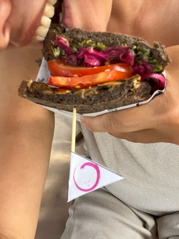 Casual dining and socializing captured at Ubud plant-based cafe