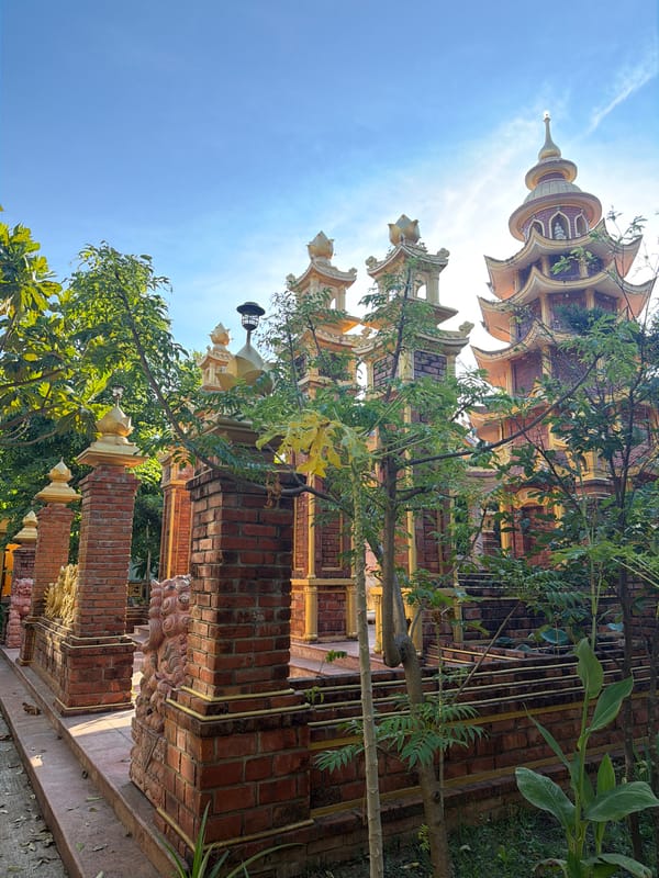 Tourist documents Buddhist temple visit in Đà Nẵng, Vietnam