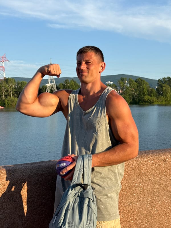Summer afternoon at a Krasnoyarsk riverside park