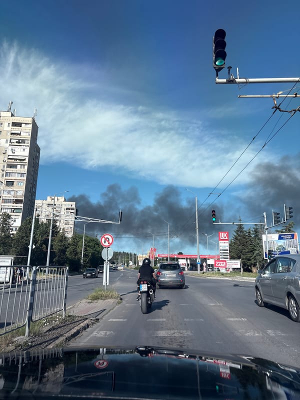 Dark smoke plume observed over Stara Zagora residential area