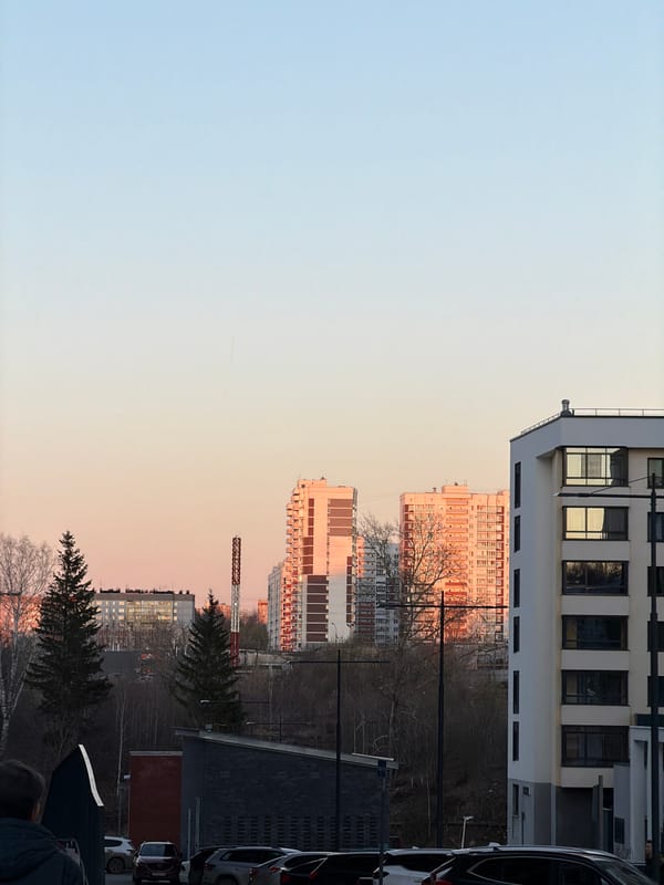 Evening street scenes captured in Izhevsk, Russia