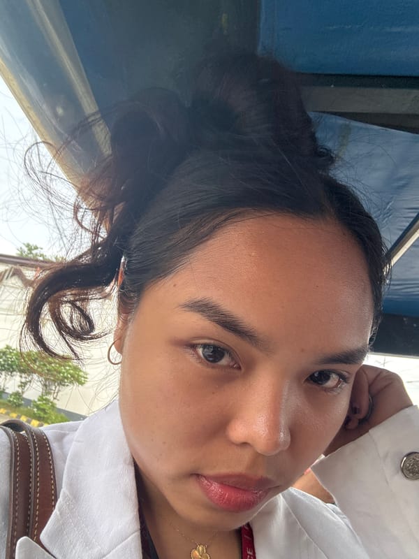 Selfies in a Davao tricycle, dressed up and on the move
