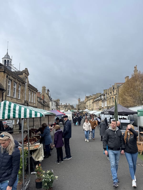 Street market draws shoppers in South Kesteven