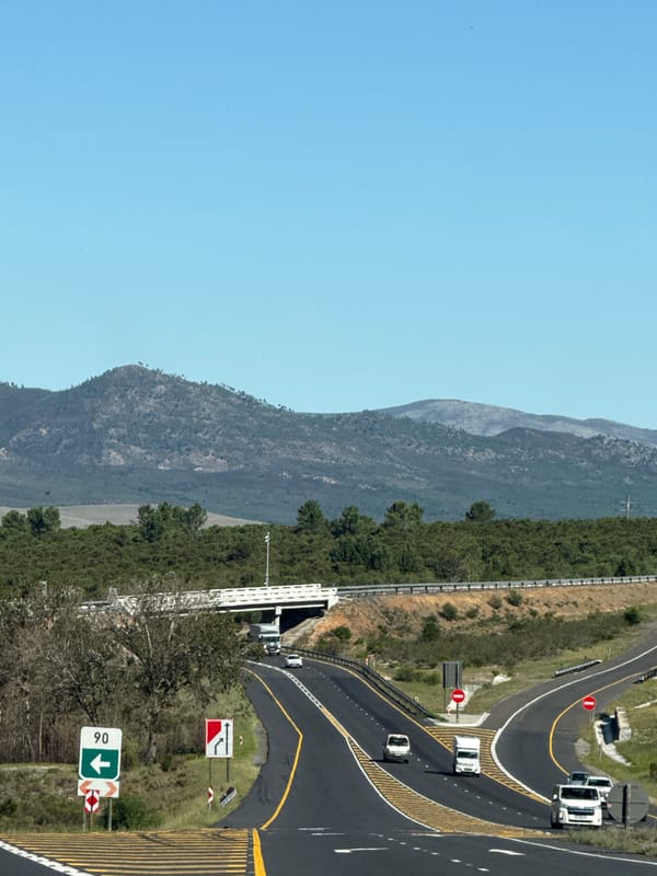 Highway interchange documented in Botrivier under clear skies