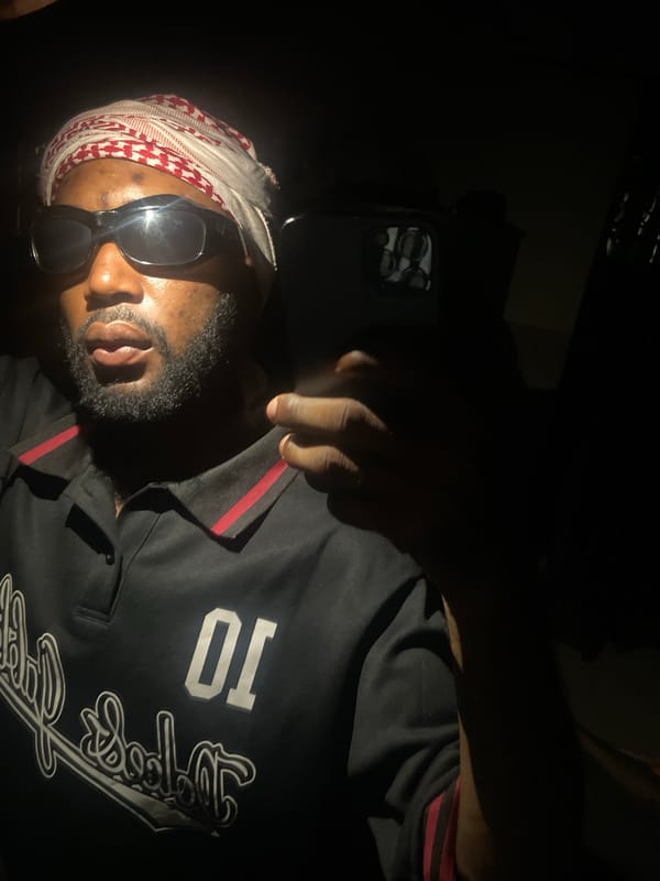 Man Takes Extended Selfie Session in Lokoja Nigeria