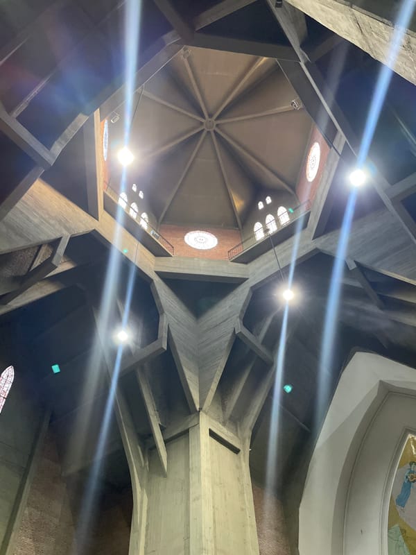 Witness documents church architecture and shrine spaces in Vicente López