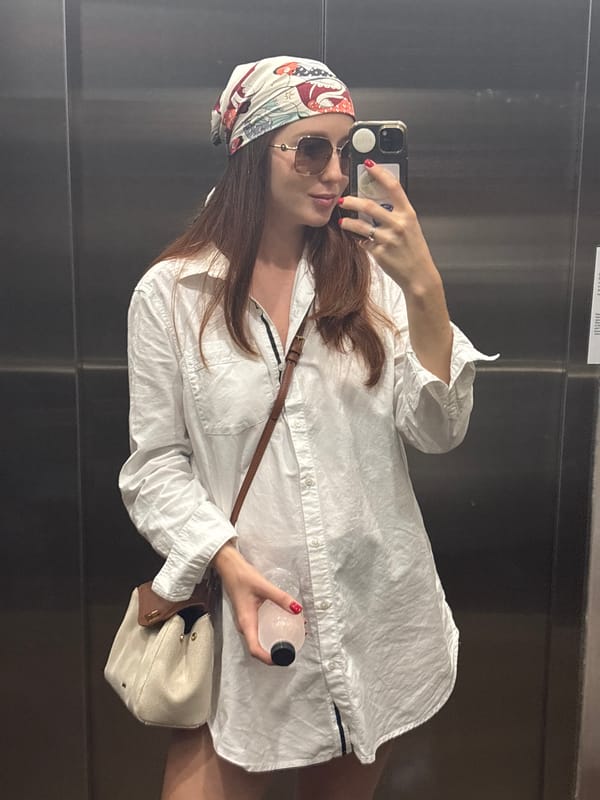 Morning selfie and meal documented in Choeng Thale