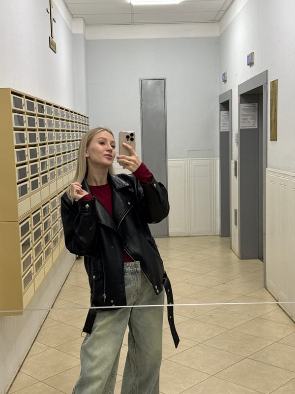 Woman takes early morning selfies in Izhevsk residential area