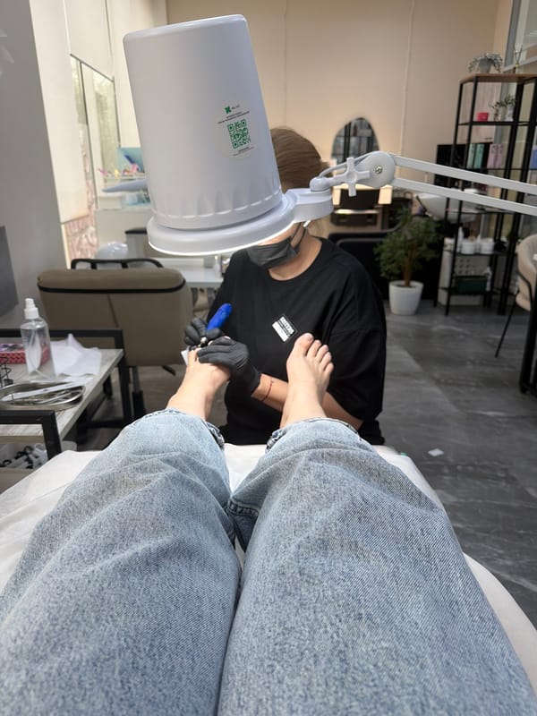 Indoor scenes documented across Moscow locations during afternoon hours