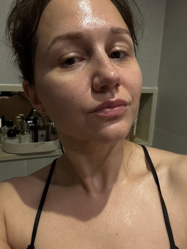Portrait captured of unidentified woman in Dubai
