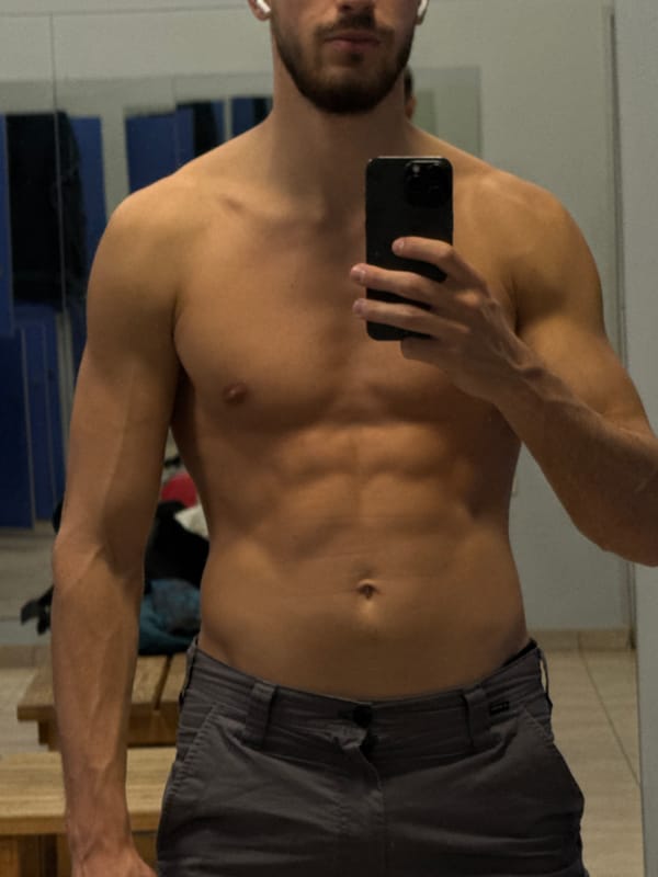 Man Takes Fitness Mirror Selfie in Gabrovo, Bulgaria