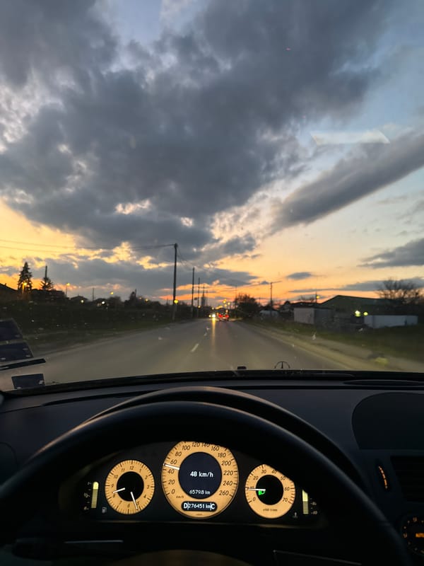 Driver captures dramatic sunset view on Sofia road
