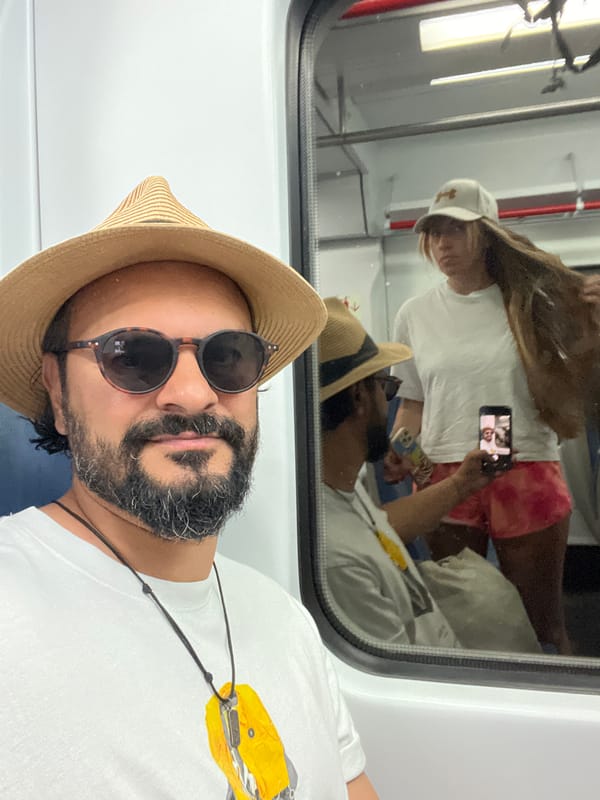 Casual moments on Barcelona public transit, June afternoon