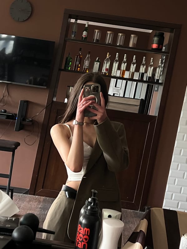 Woman documents morning routine with selfies and dog walk