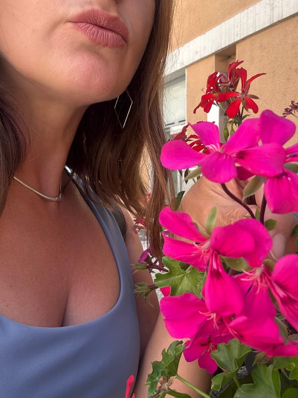 Afternoon selfie session in Saint-Claude, France