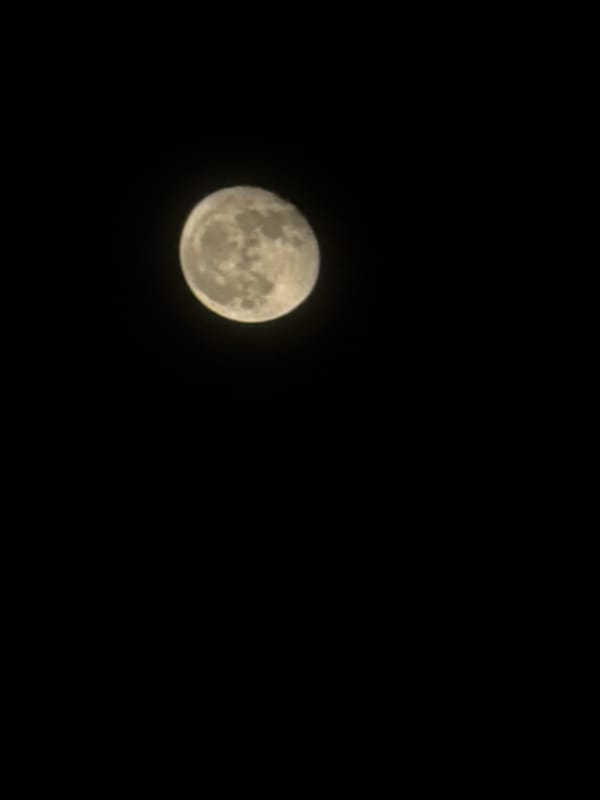 Moon photographed in pre-dawn sky over central Mexico