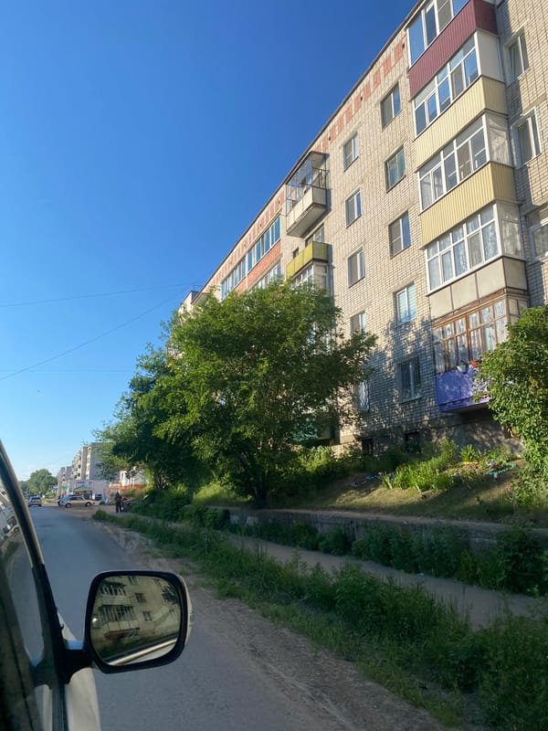 Everyday moments captured during drive through Volzhsk, Russia