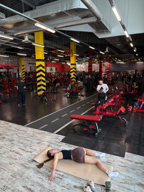 Morning workout session documented at Tyumen gym