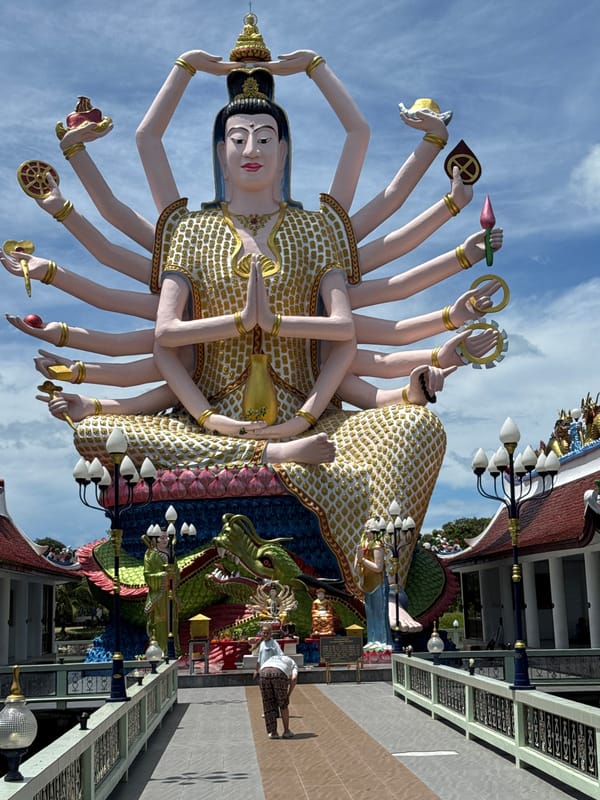 Morning at Wat Plai Laem: statues, wildlife, and temple life