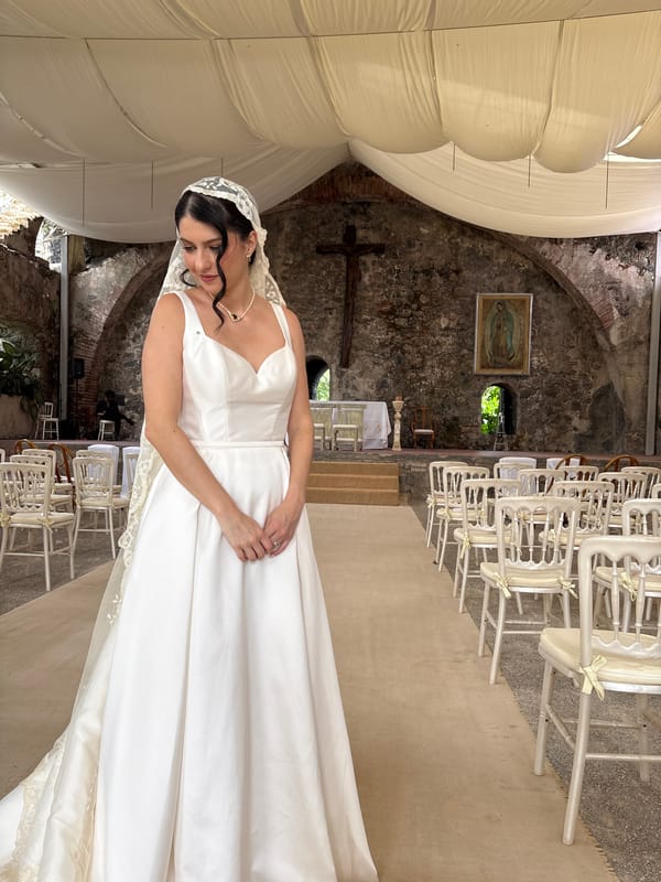Wedding ceremony held at historic ruins in Progreso, Mexico
