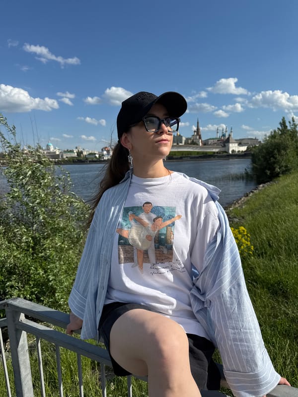 Sunny afternoon brings casual outdoor activity to Kazan waterfront