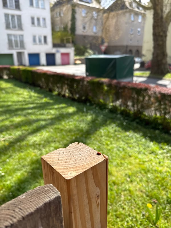 Domestic life and street scenes captured in Wuppertal