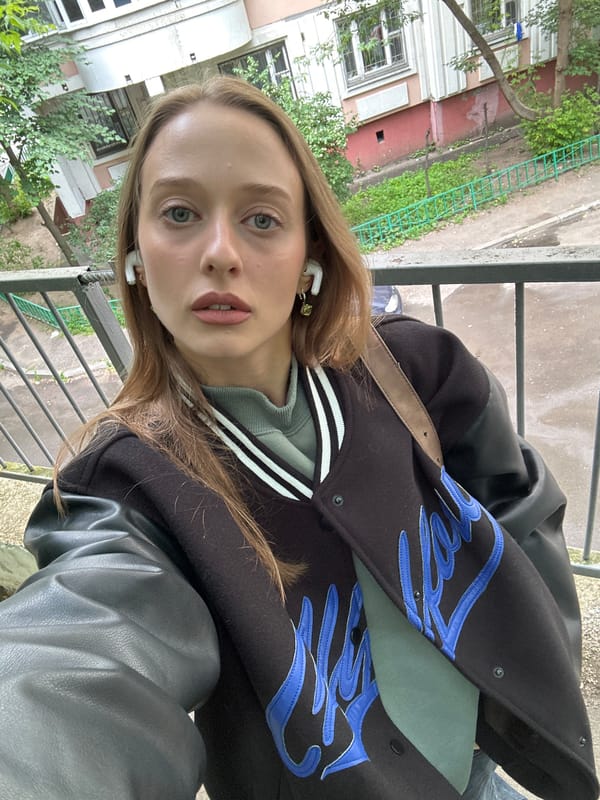 Outfit photos and street scenes around Khimki on a June afternoon