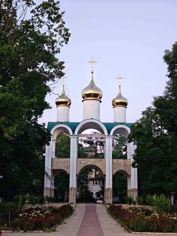 Churches and berries: a quiet evening in Tiraspol