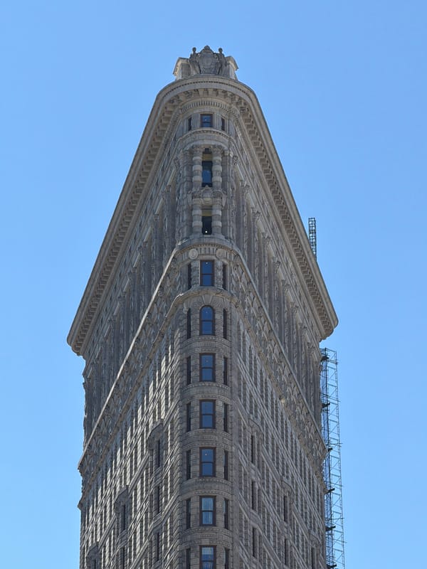 Sunny afternoon documented at NYC's Flatiron Building district