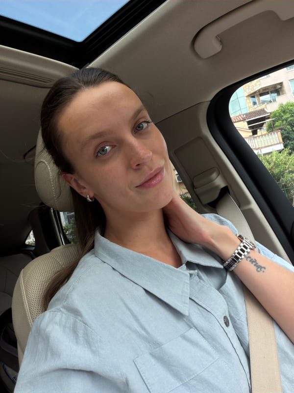 In-car selfie moment on the Budva coast