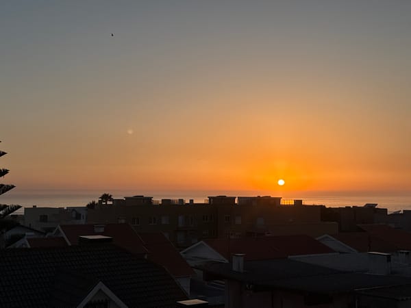Evening moments captured in Vila Nova de Gaia