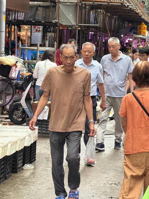 Street market life in full swing, Haizhu District